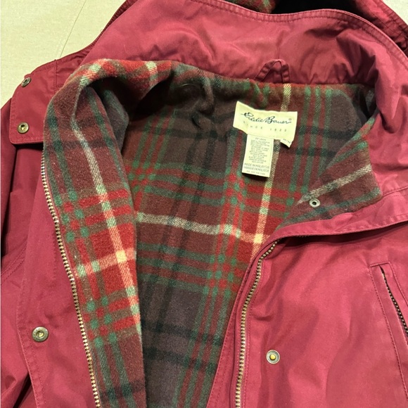 Vintage Eddie Bauer Women's Red Hooded Jacket - Picture 4 of 8